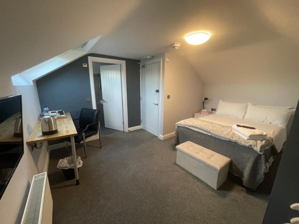 Arlan House, Central Basingstoke Hotel Esterno foto
