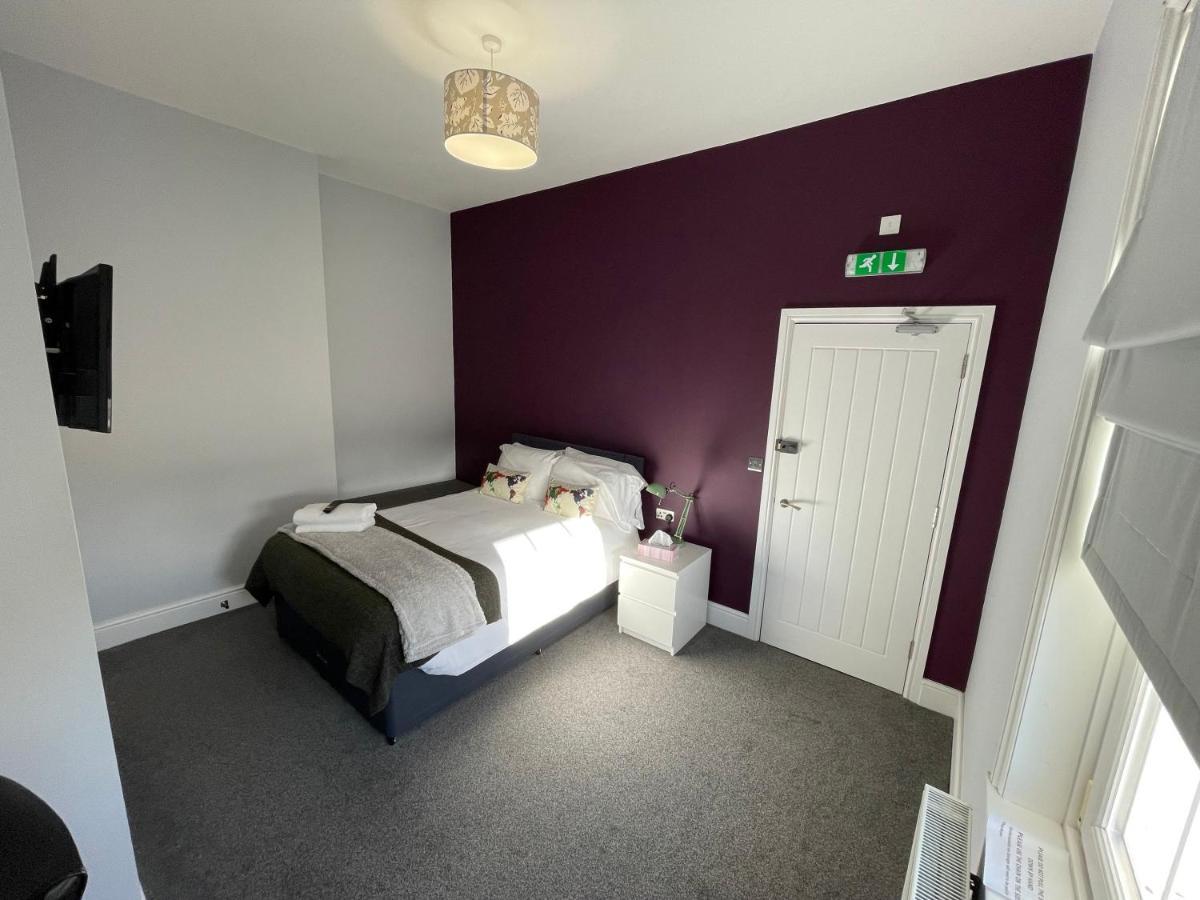Arlan House, Central Basingstoke Hotel Esterno foto