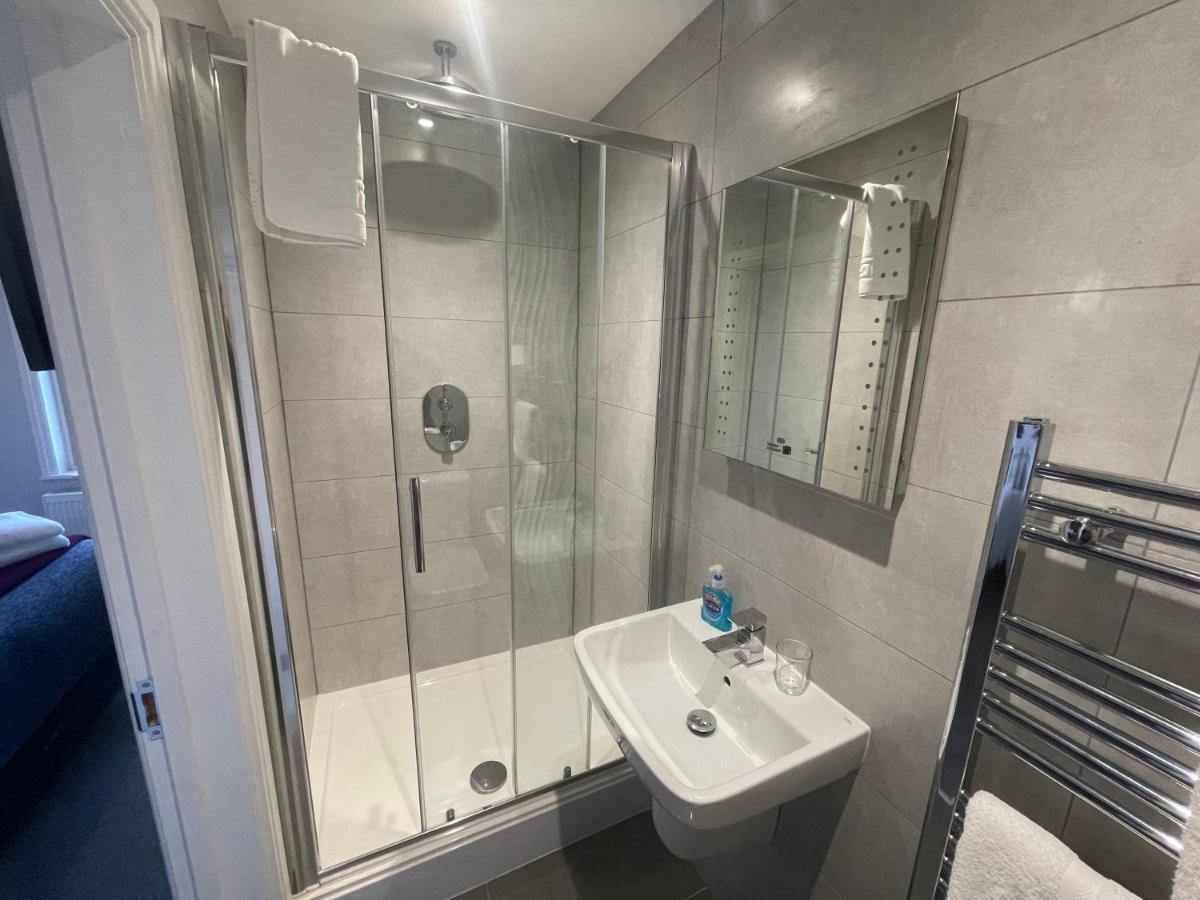 Arlan House, Central Basingstoke Hotel Esterno foto