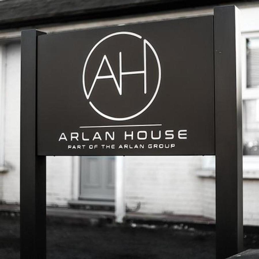 Arlan House, Central Basingstoke Hotel Esterno foto