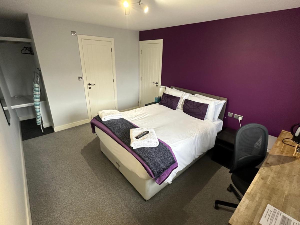 Arlan House, Central Basingstoke Hotel Esterno foto
