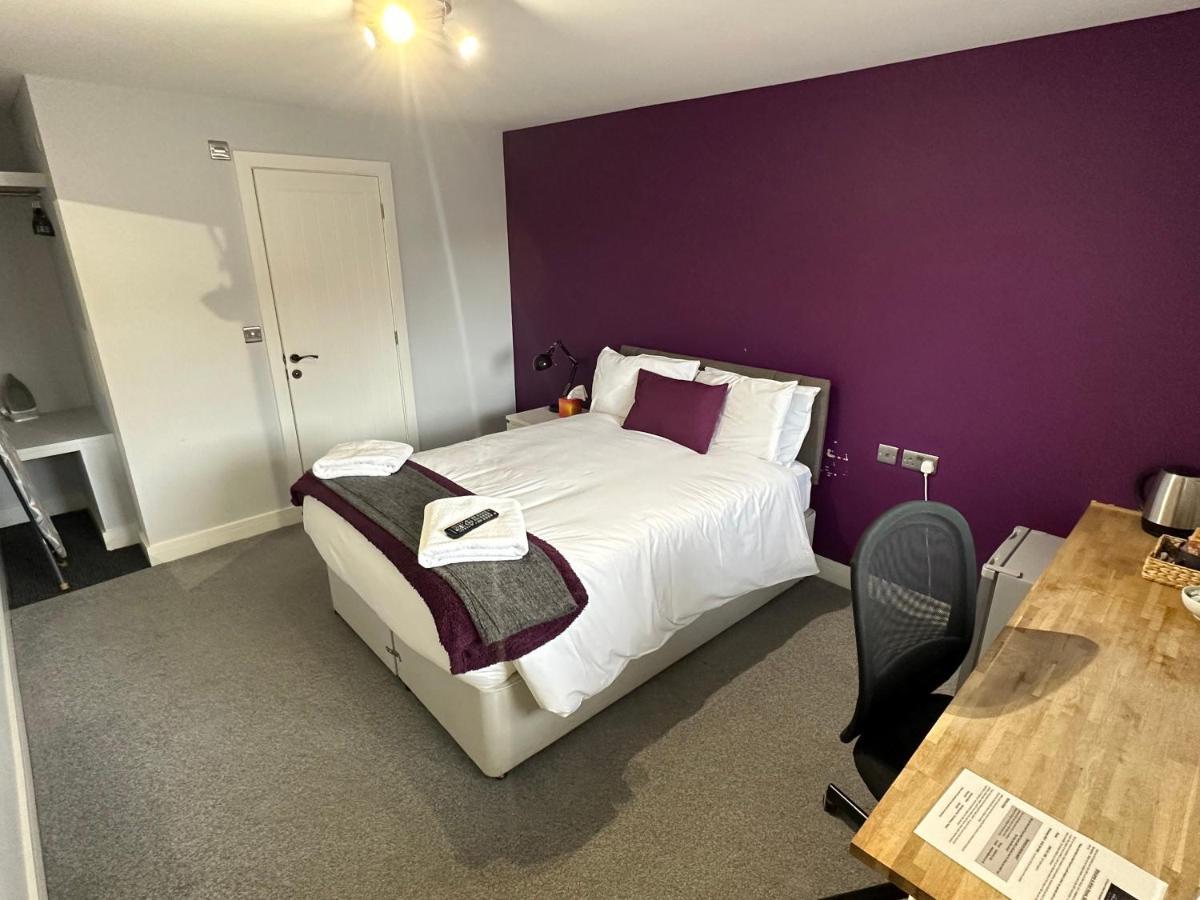 Arlan House, Central Basingstoke Hotel Esterno foto
